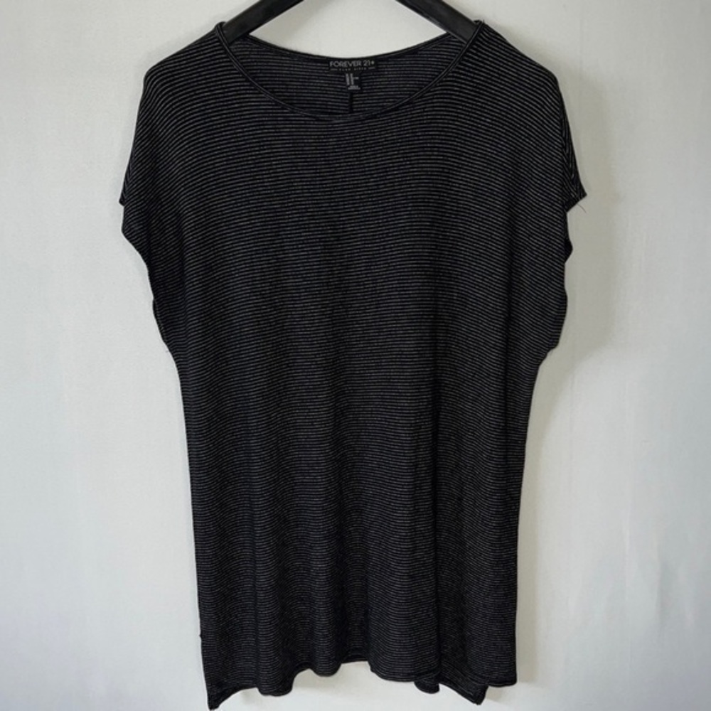 FOREVER 21 Plus Sizes Tunic Top Women's 2X Striped Scoop Neck S/S.